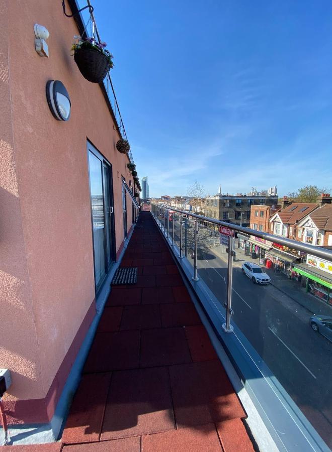 Premierlux Serviced Apartments Ilford Exterior photo