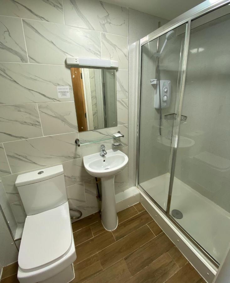 Premierlux Serviced Apartments Ilford Exterior photo