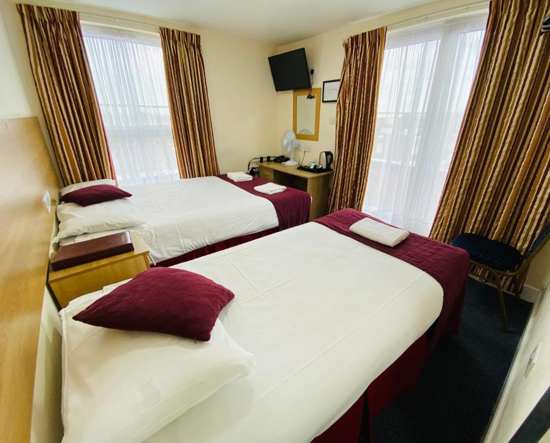 Premierlux Serviced Apartments Ilford Exterior photo