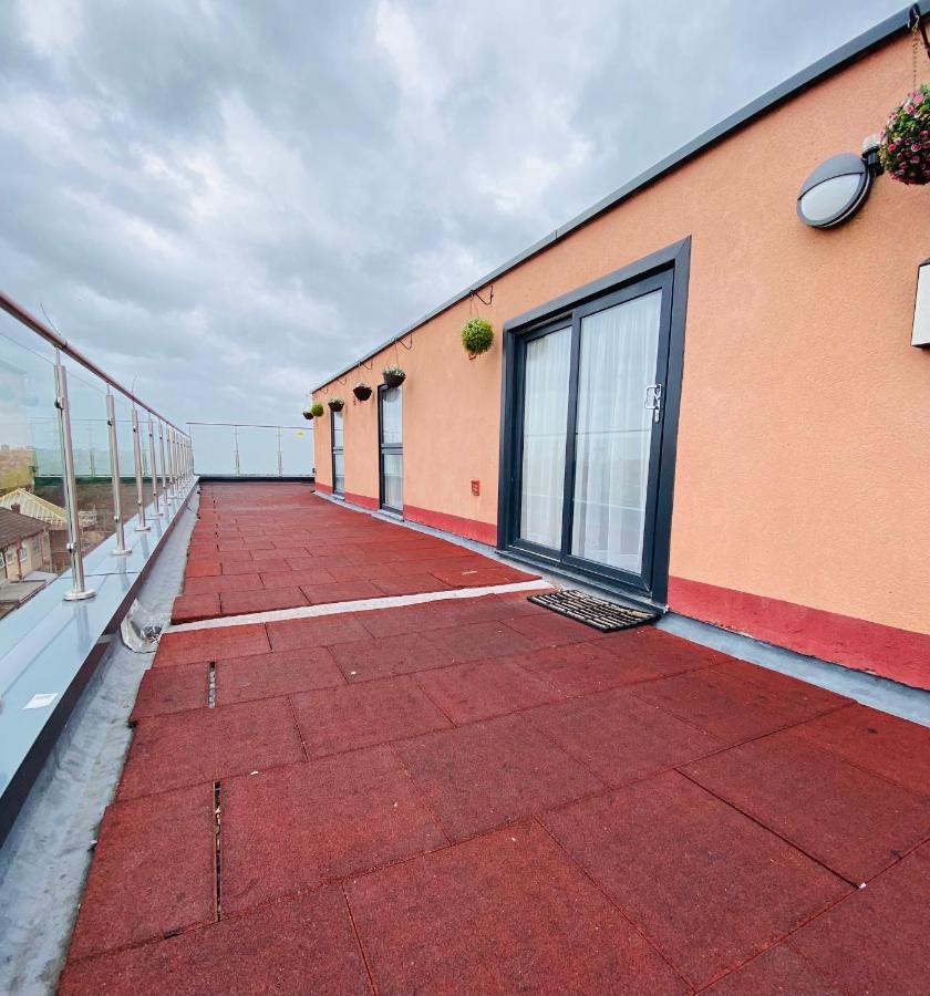 Premierlux Serviced Apartments Ilford Exterior photo