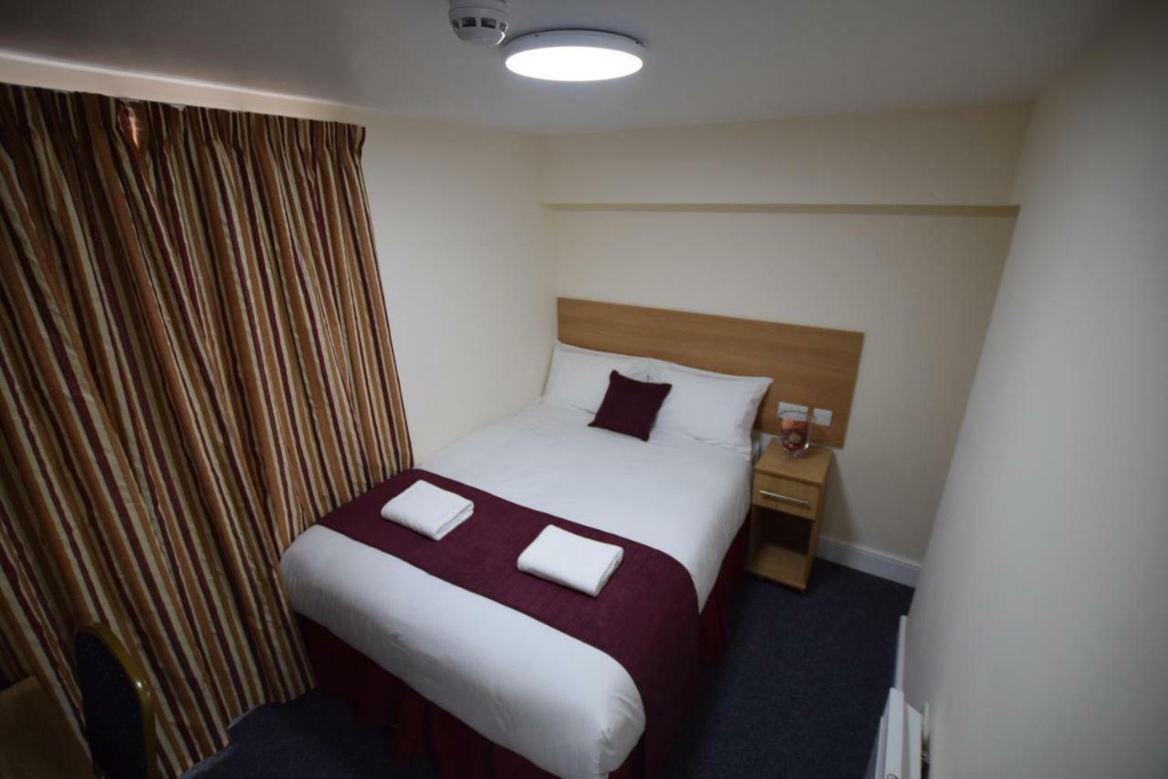 Premierlux Serviced Apartments Ilford Exterior photo