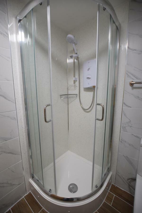 Premierlux Serviced Apartments Ilford Exterior photo