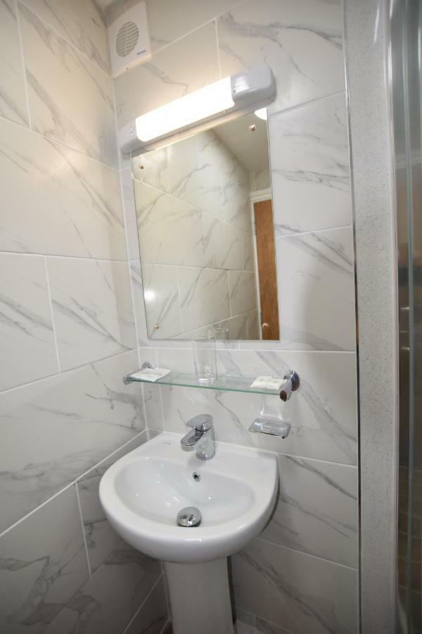 Premierlux Serviced Apartments Ilford Exterior photo